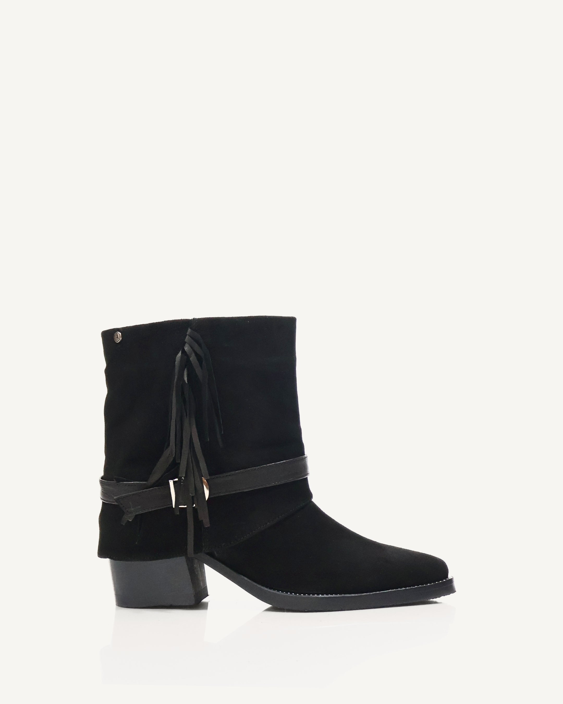 Botines en Doble Capa de Cuero Gamuza con Flecos y Correa Alina Negro - Antonina