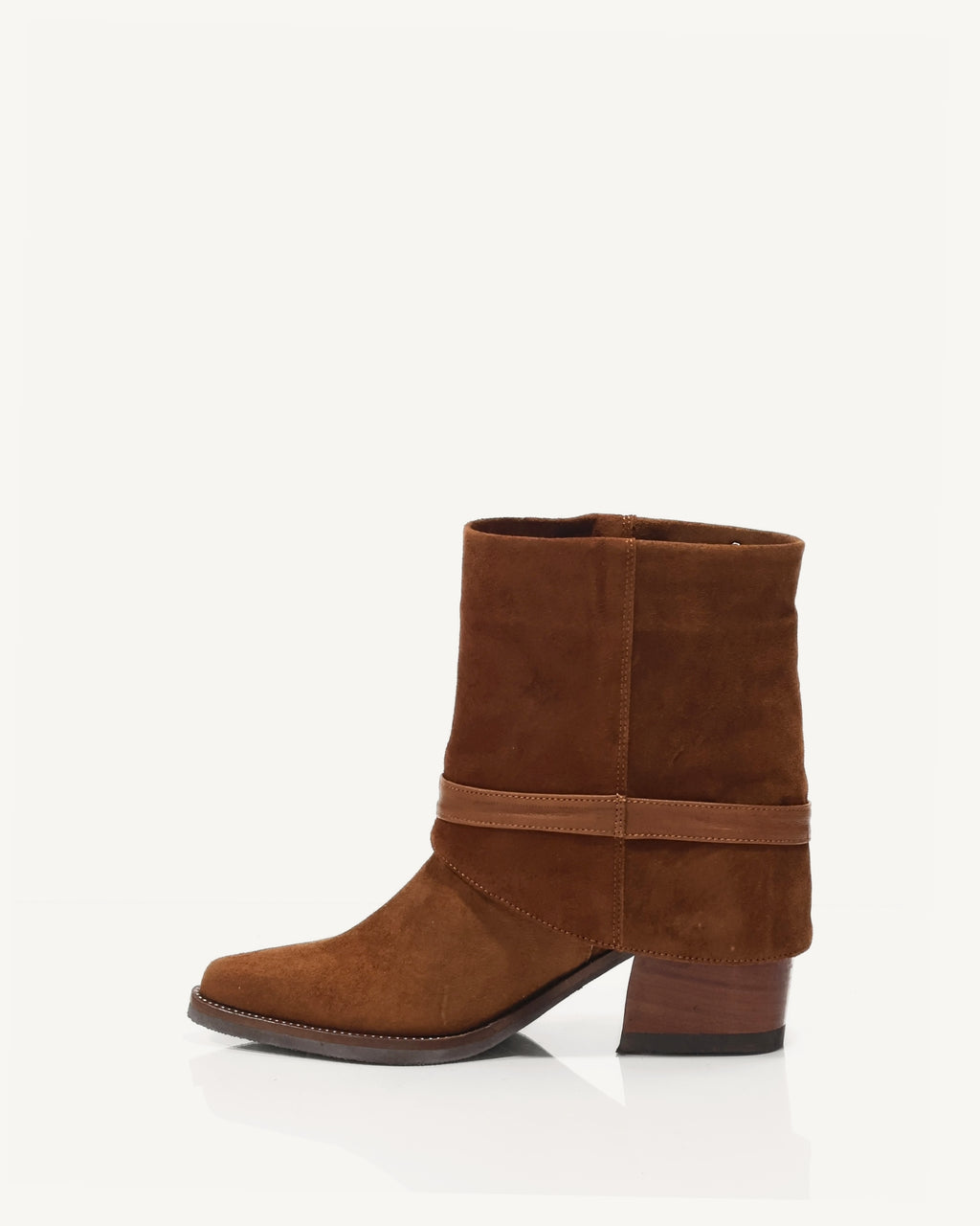 Botines en Doble Capa de Cuero Gamuza con Flecos y Correa Alina Tabaco - Antonina