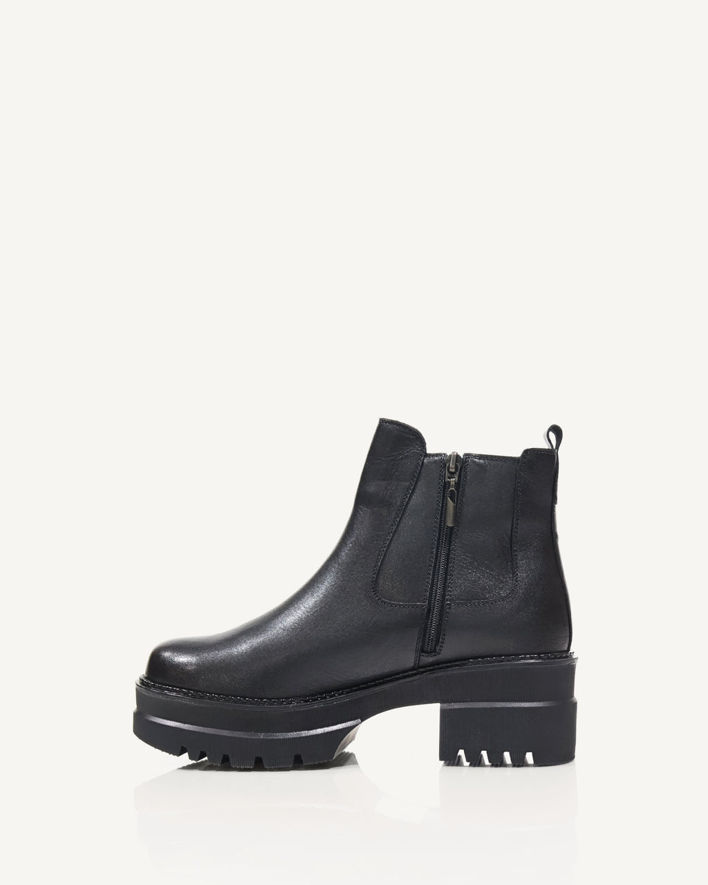 Botines en Cuero Amalia Negro