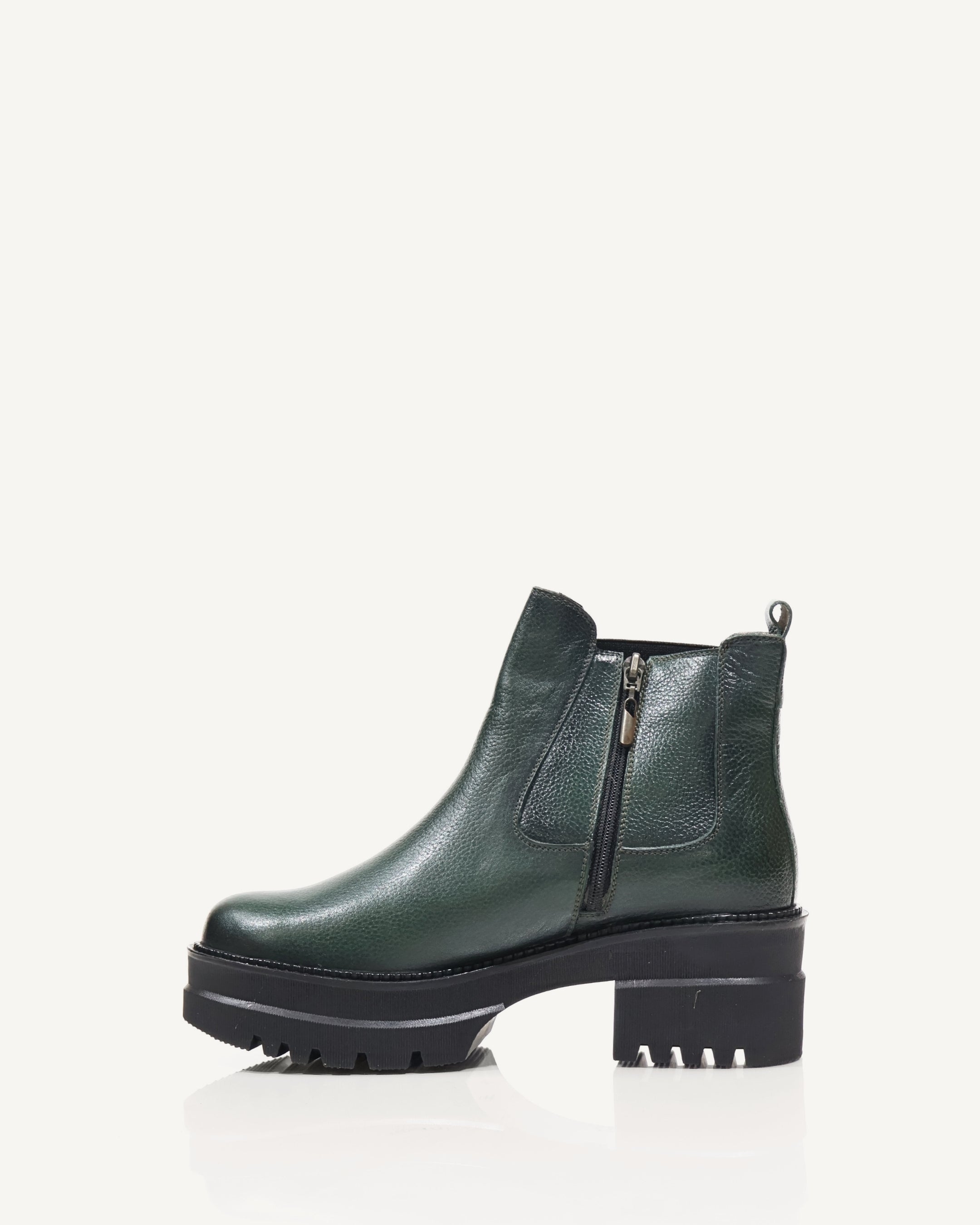 Botines en Cuero Amalia Verde