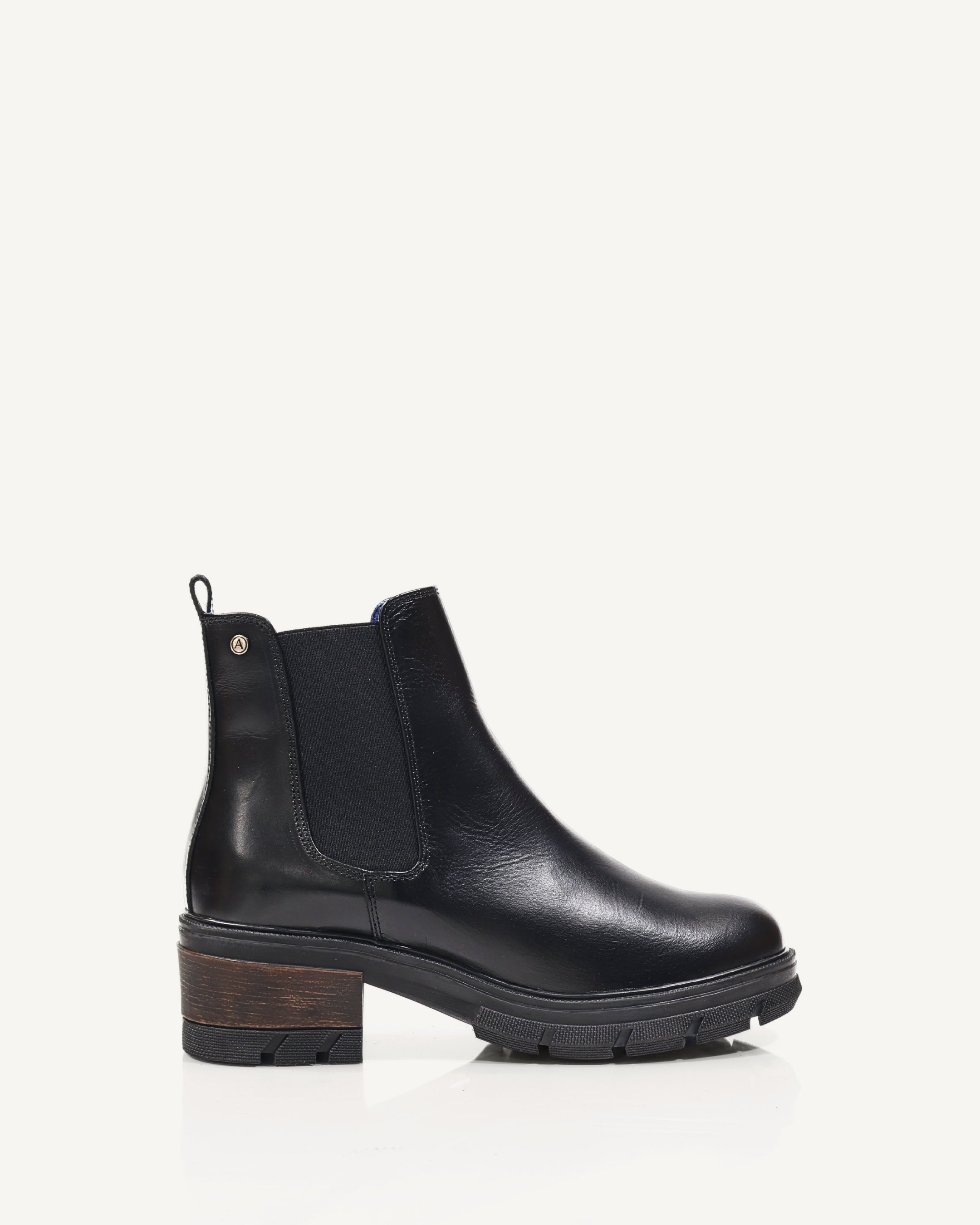 Botines Chelsea en Cuero Andalucía Negro