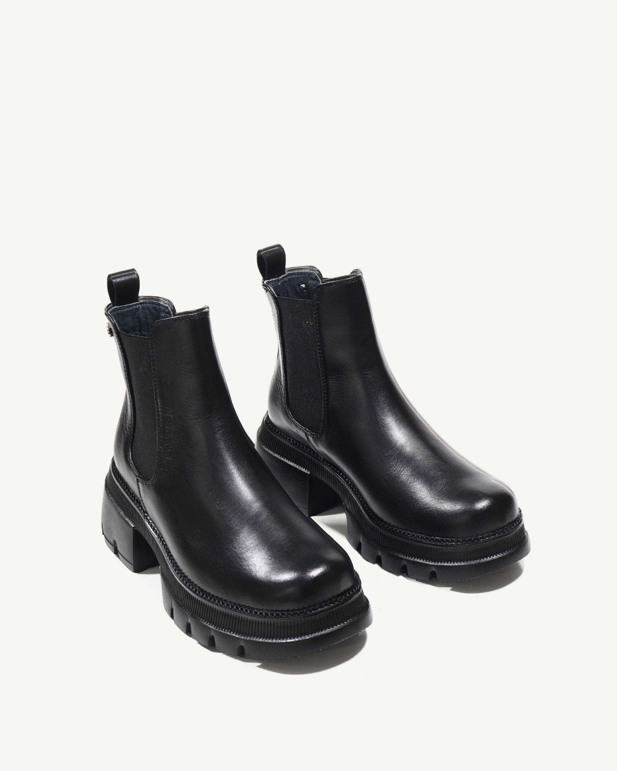 Botines Tipo Chelsea en Cuero Andaluz Negro