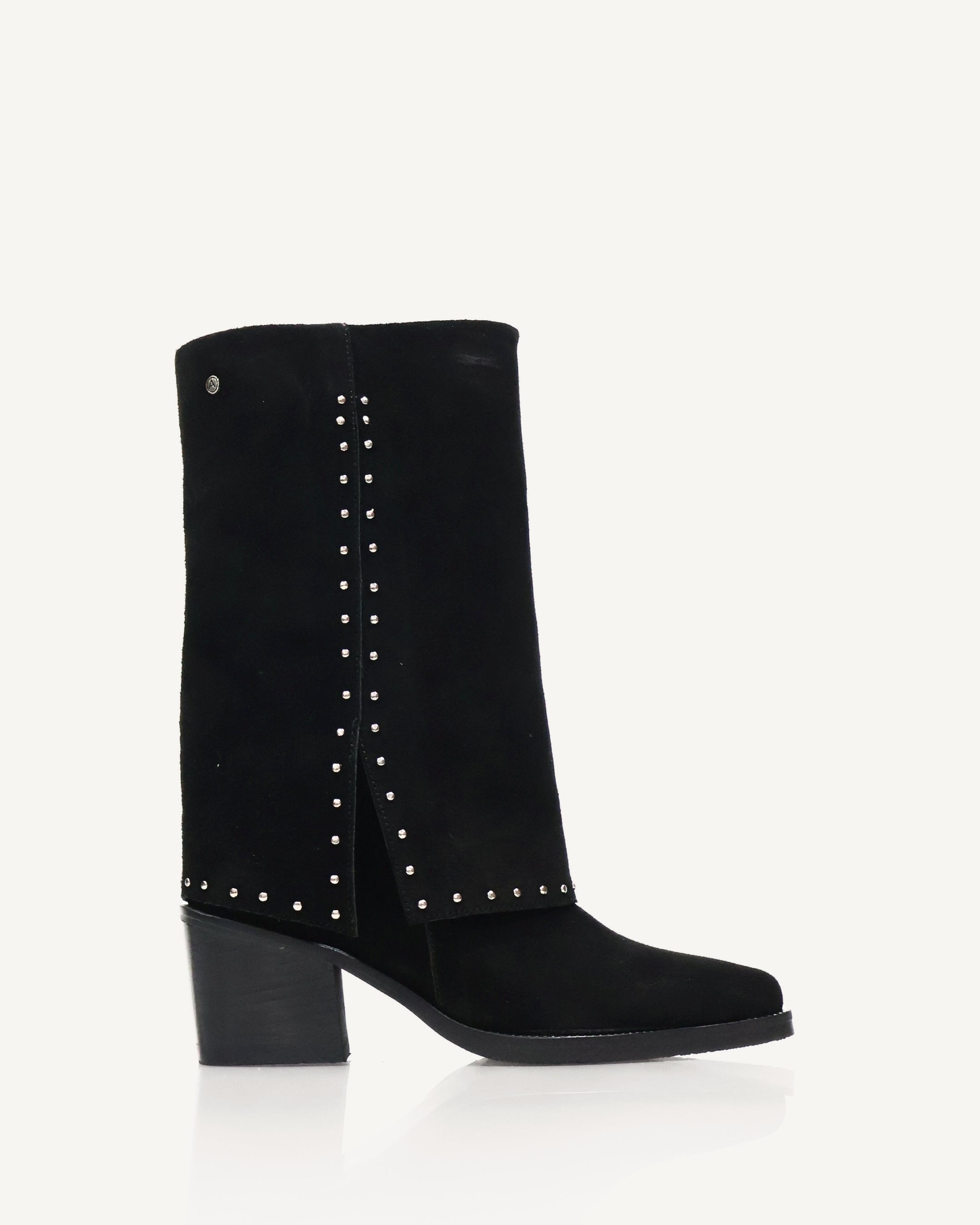 Botas Media Caña en Doble Capa de Cuero Carnaza con Taches Andorra Negro - Antonina