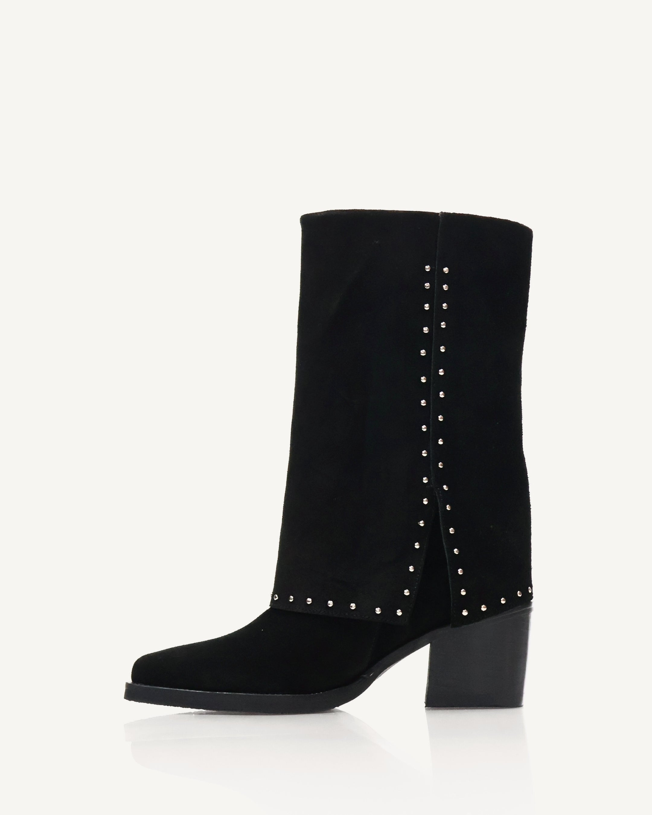 Botas Media Caña en Doble Capa de Cuero Carnaza con Taches Andorra Negro - Antonina