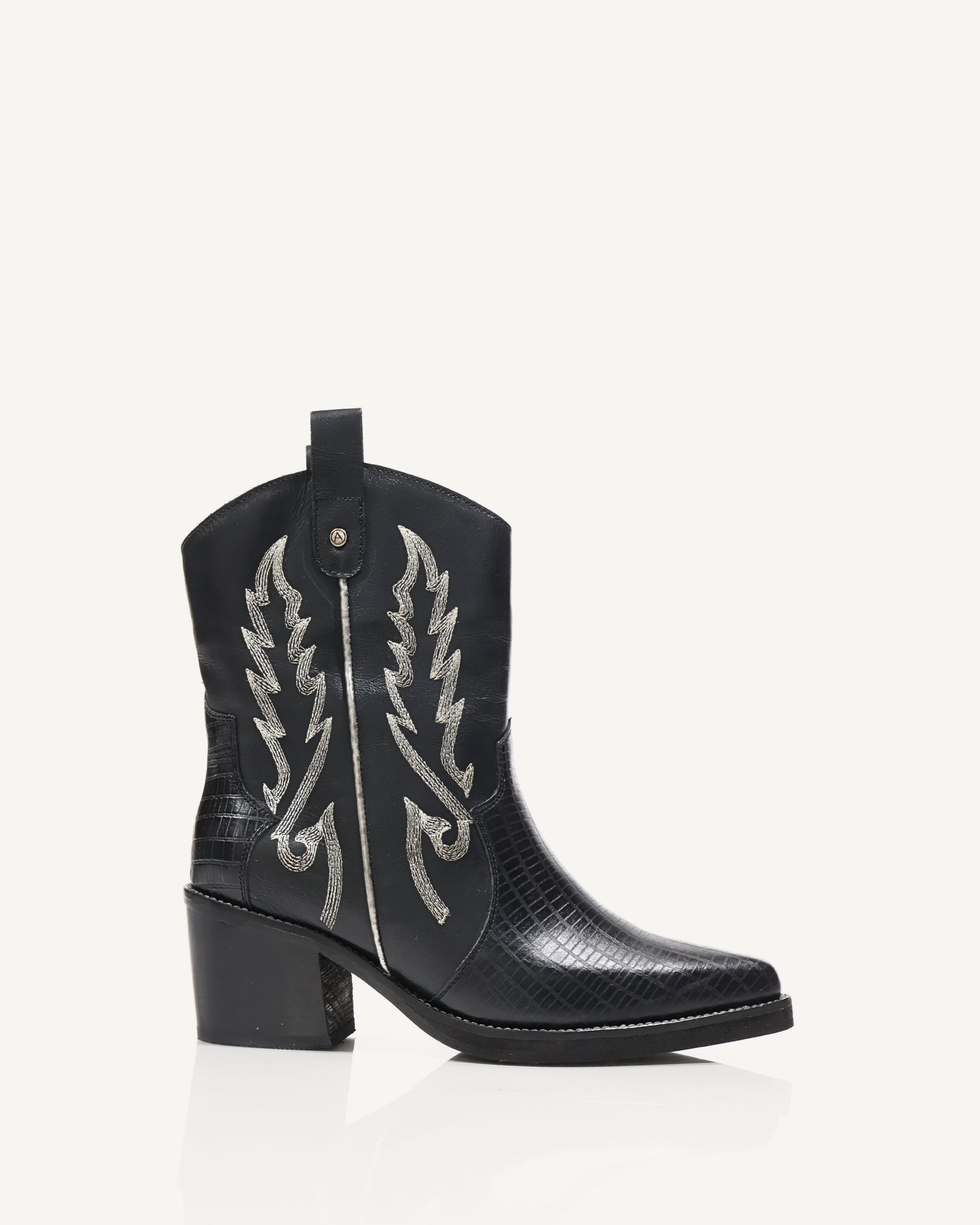 Botas Texanas en Cuero con Bordado Aurora Negro - Antonina