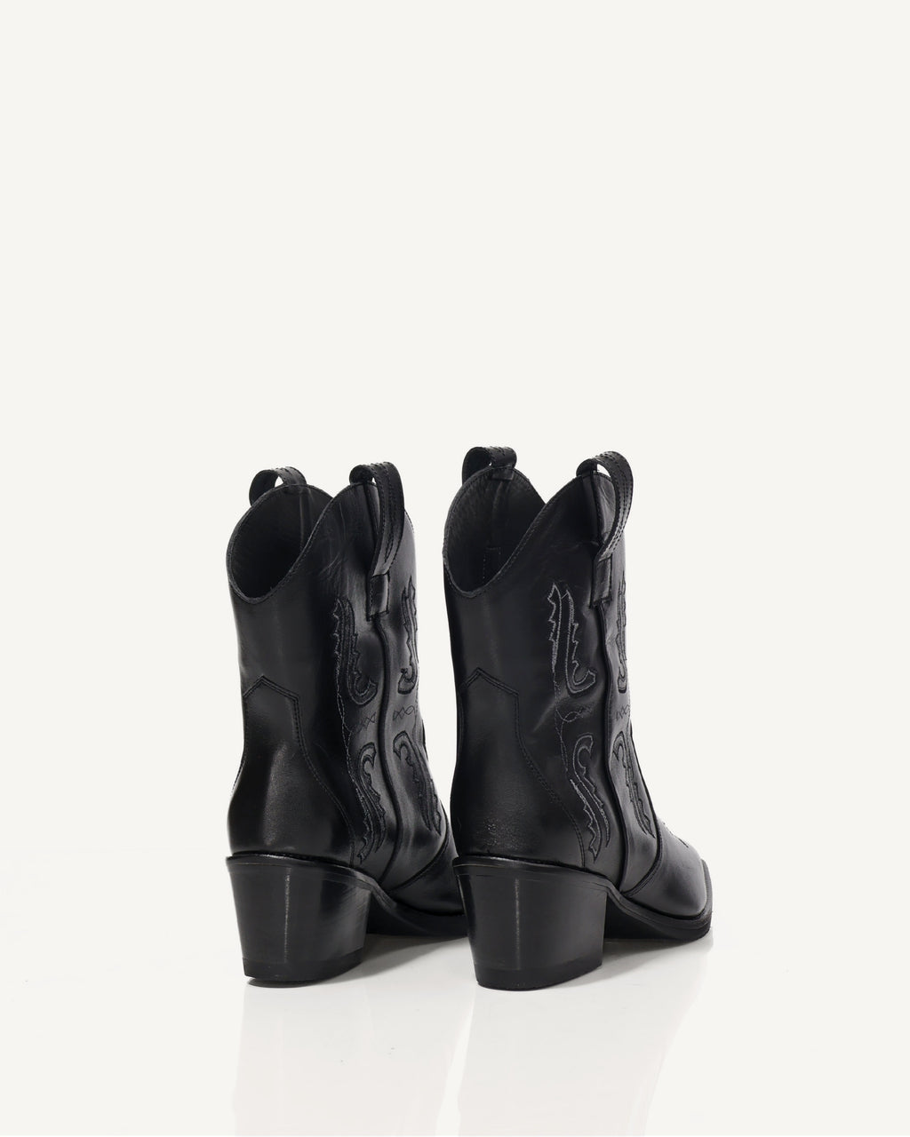 Botines Texanos con Bordado Austin Negro - Antonina