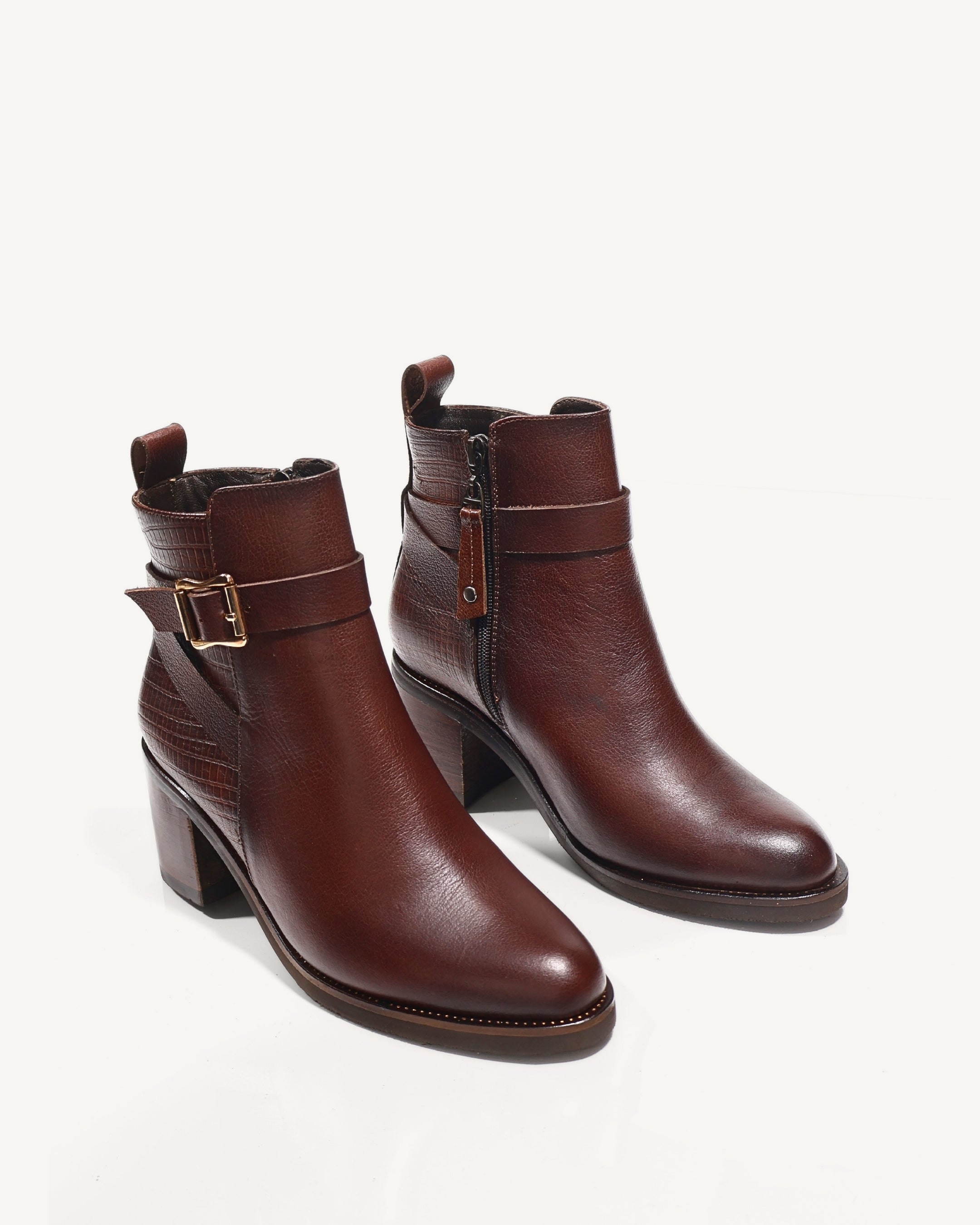 Botines en Cuero Julia Coñac - Antonina