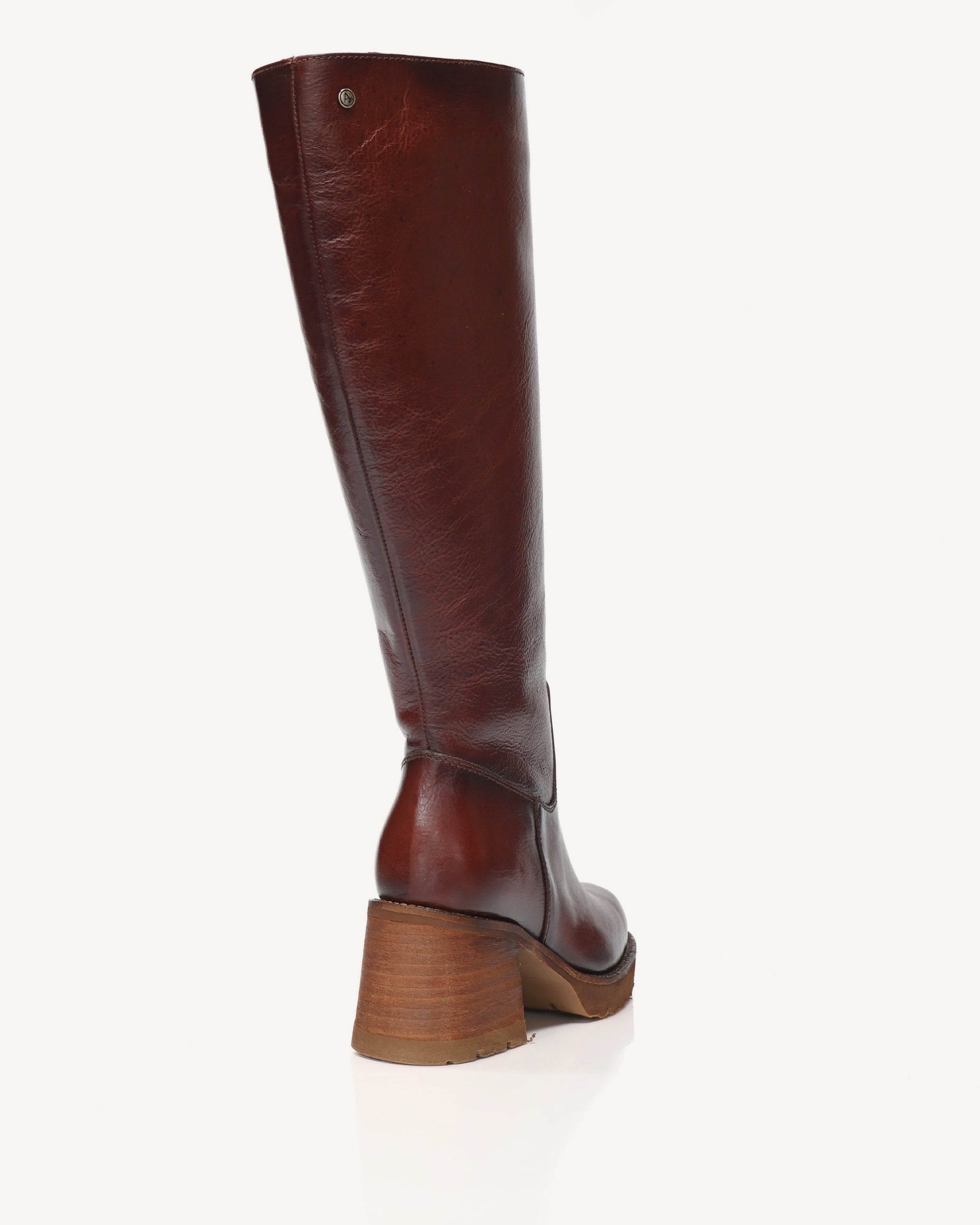 Botas Caña Larga en Cuero London Coñac- Antonina