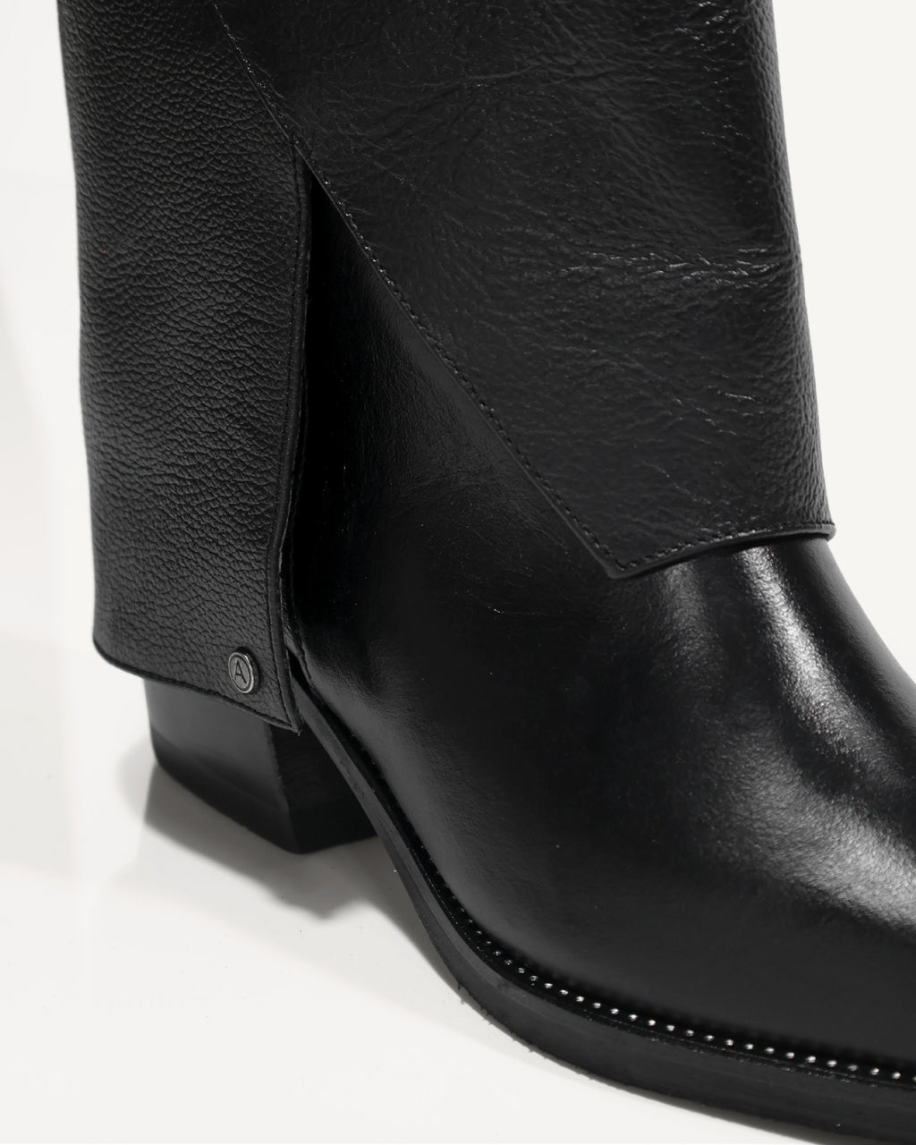 Botas Caña Alta con Doble Capa de Cuero Marais Negro - Antonina