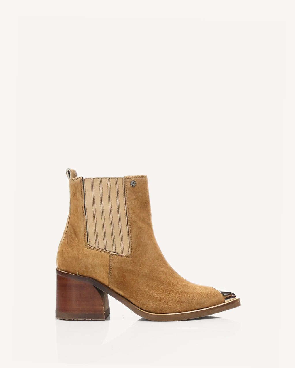 Botines en Cuero Gamuza con Puntera Milano Almendra - Antonina