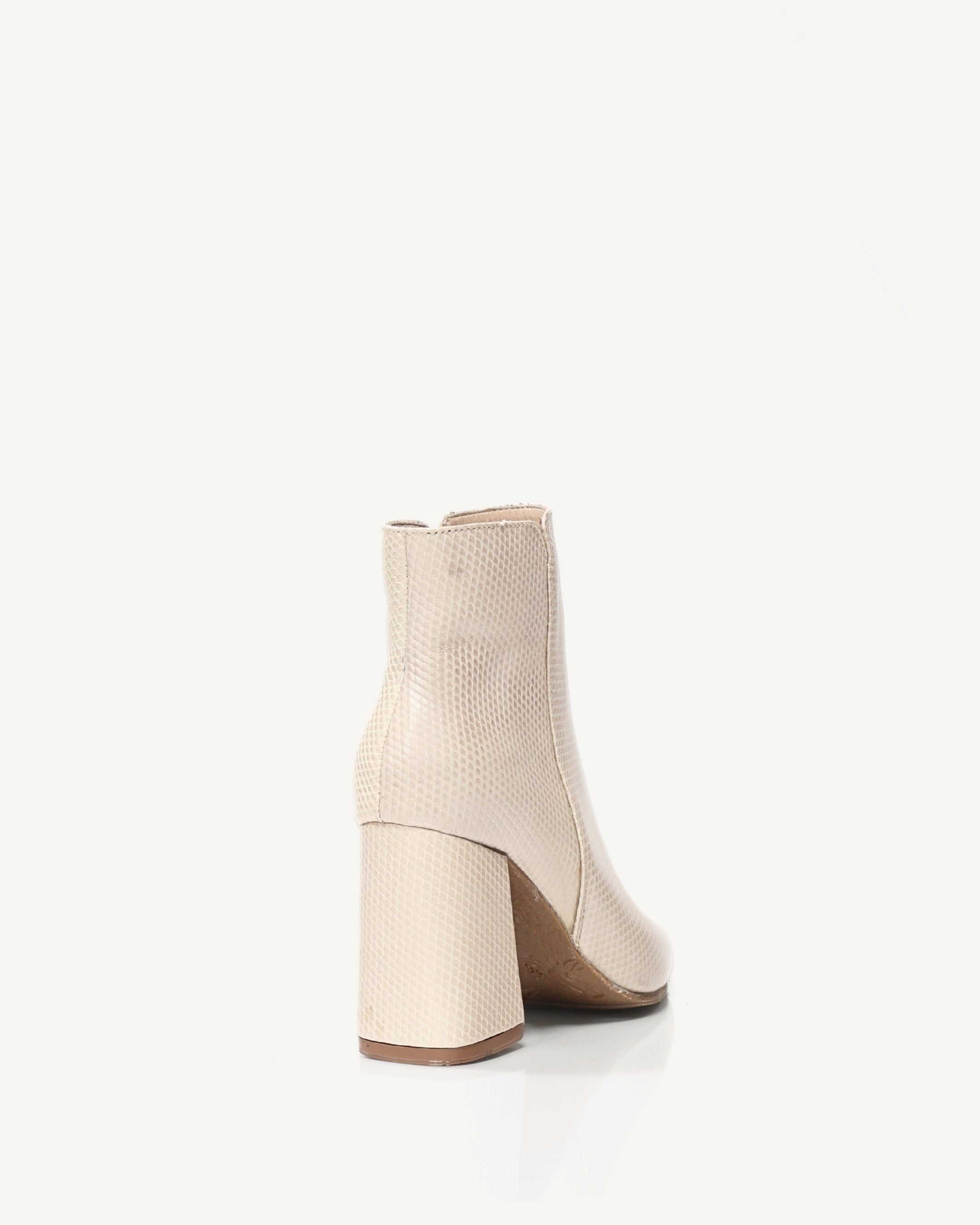Botines en Cuero con Tacón Forrado en Cuero Musa Beige - Antonina
