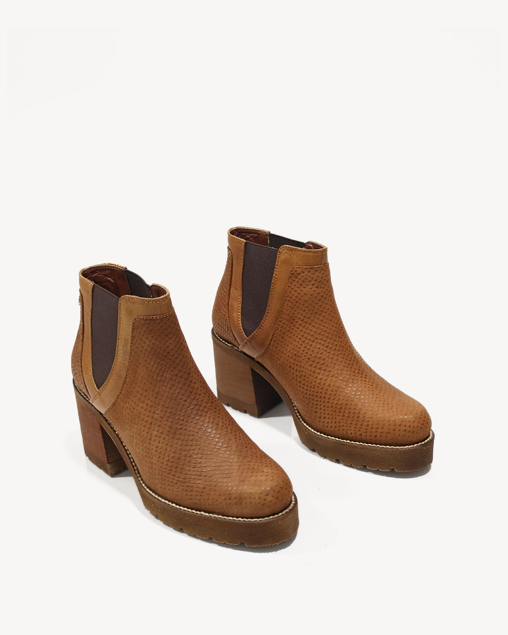 Botines en Cuero Texturizado con Resorte Pier Miel - Antonina