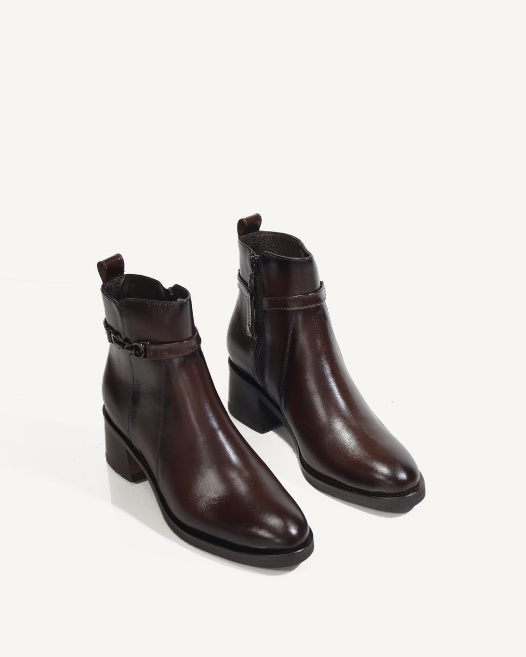 Botines en Cuero con Herraje Quito Coñac - Antonina