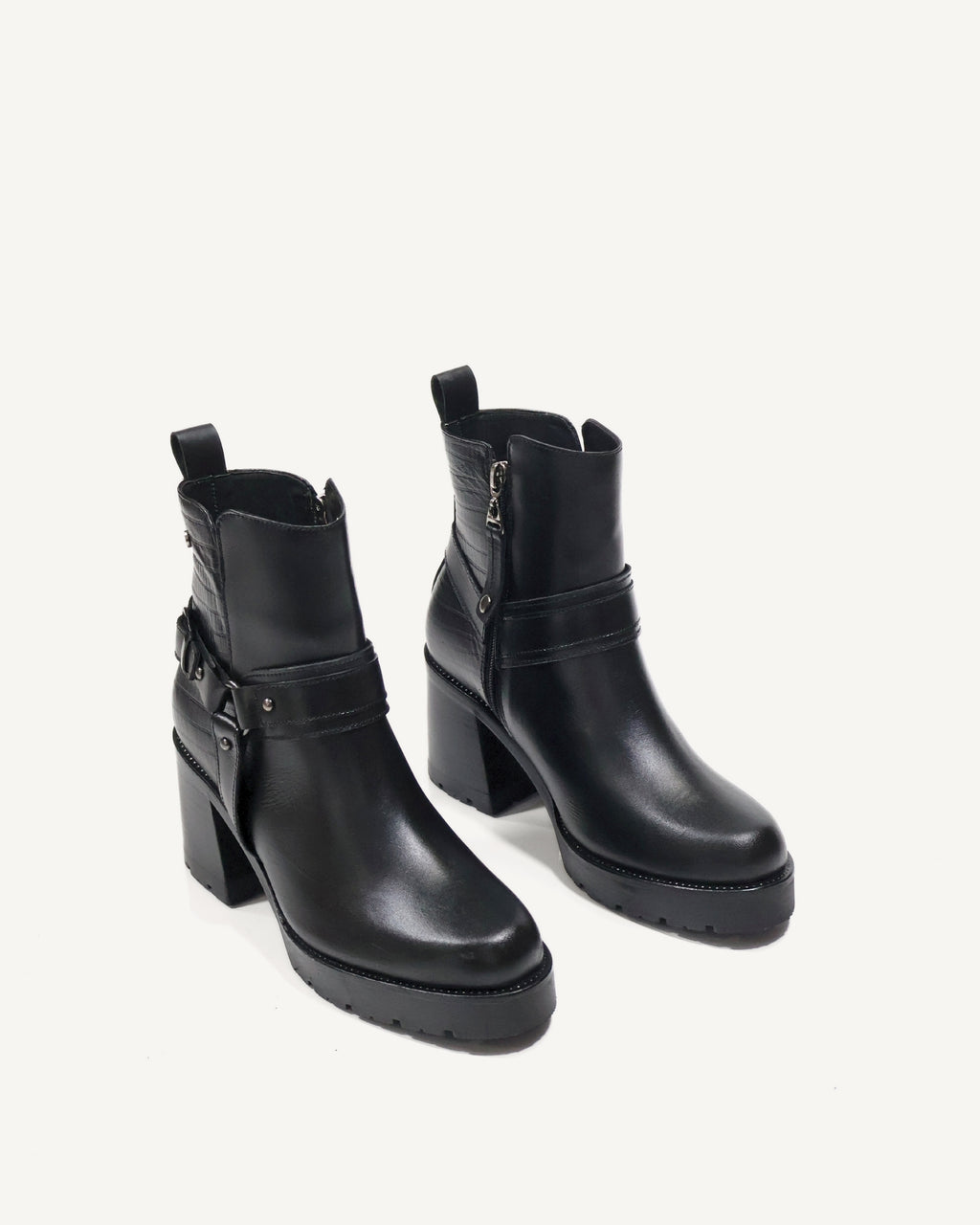 Botines en Cuero con Correa de Lujo Rami Negro - Antonina