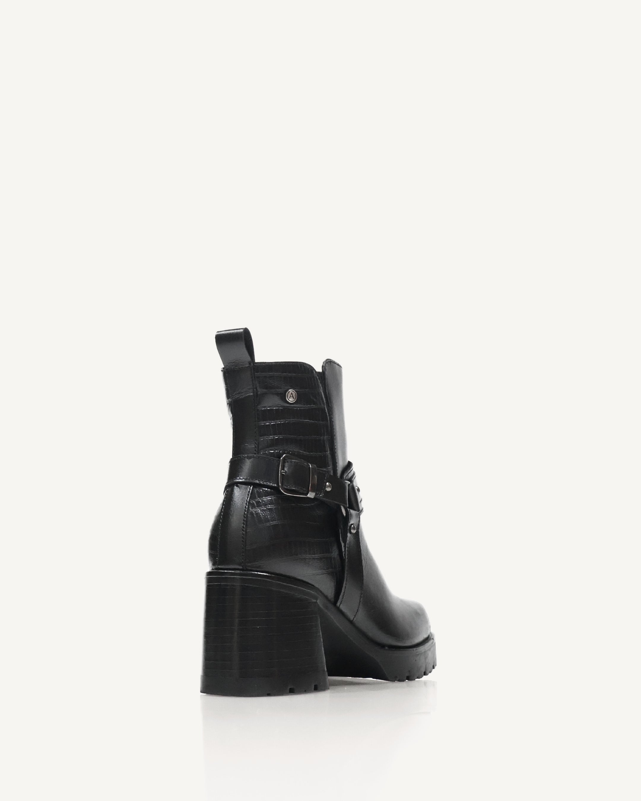 Botines en Cuero con Correa de Lujo Rami Negro - Antonina