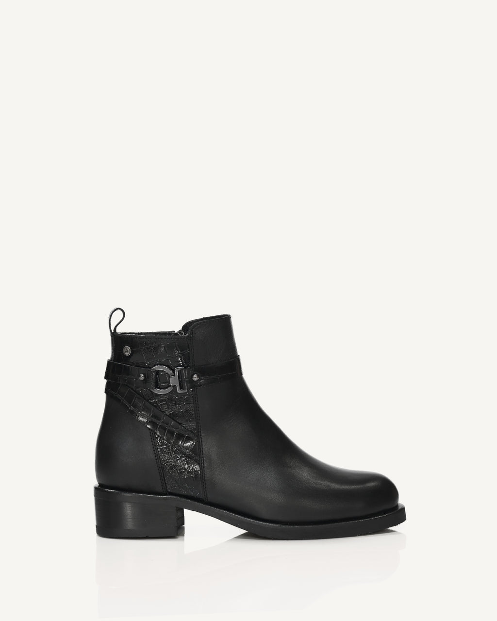 Botines en Cuero con Herraje de Lujo Roma Negro - Antonina