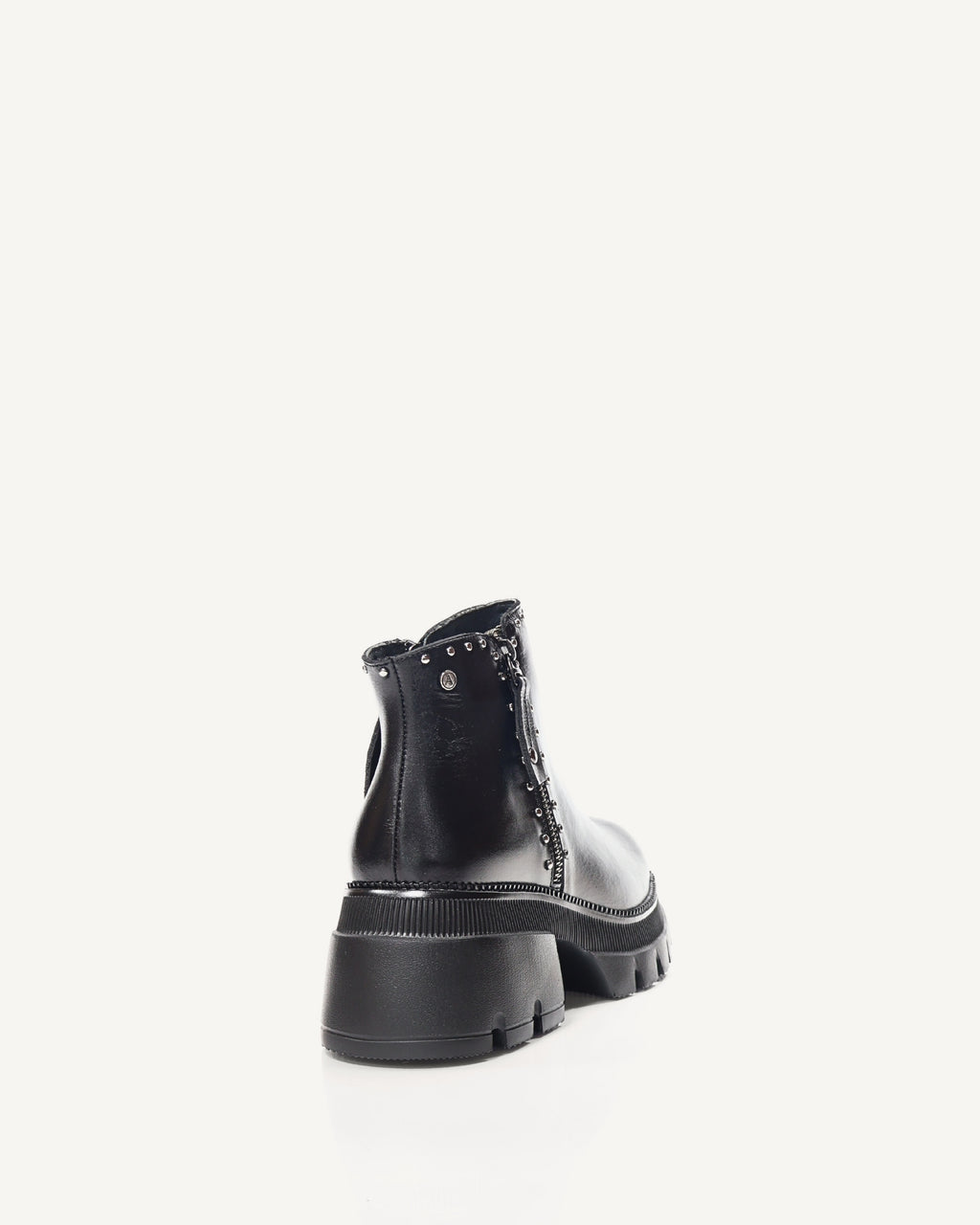 Botines en Cuero Sofía Negro