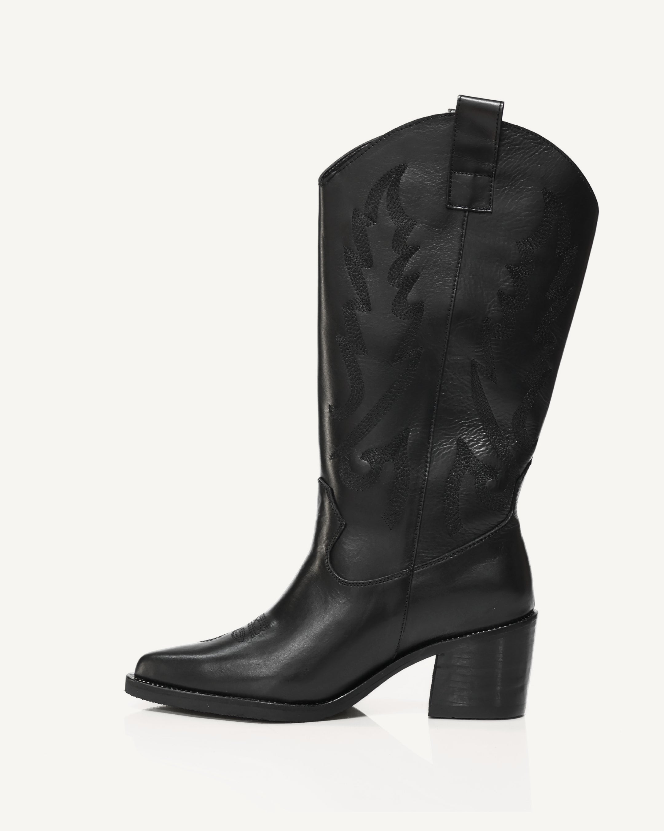 Botas Texanas Caña Media-Alta en Cuero con Bordado a Tono Sonora Negro - Antonina