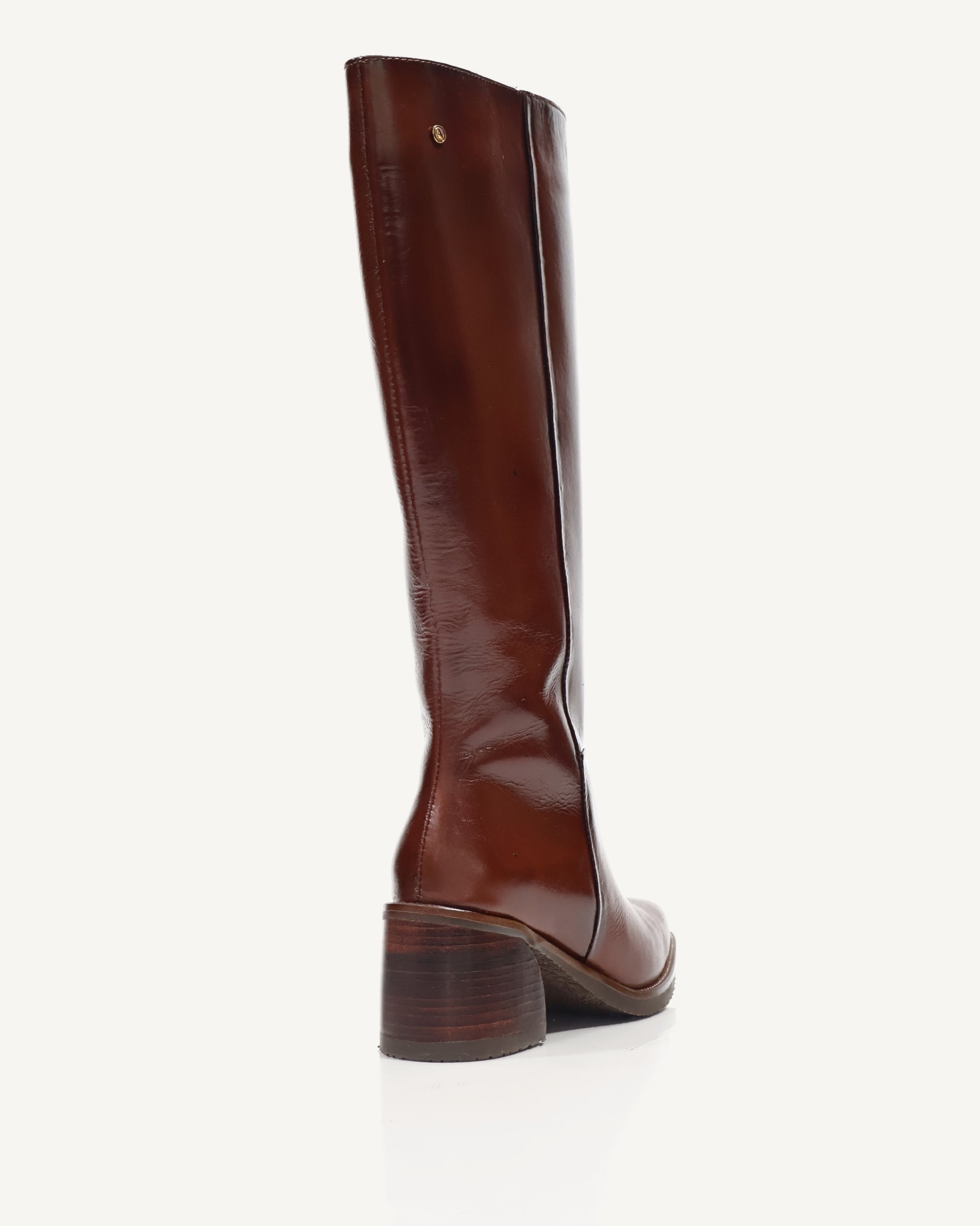 Botas Caña Alta en Cuero Vania Sangría - Antonina