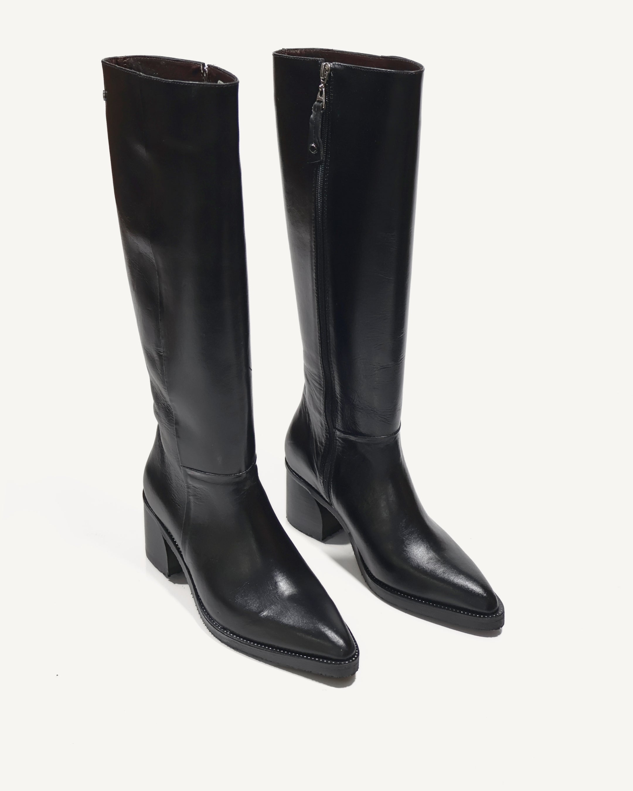 Botas Caña Alta en Cuero Vania Negro - Antonina