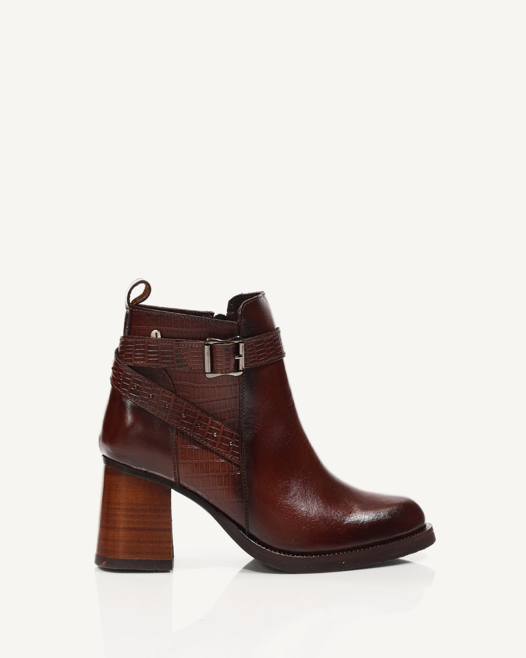 Botines en Cuero Victoria Coñac - Antonina