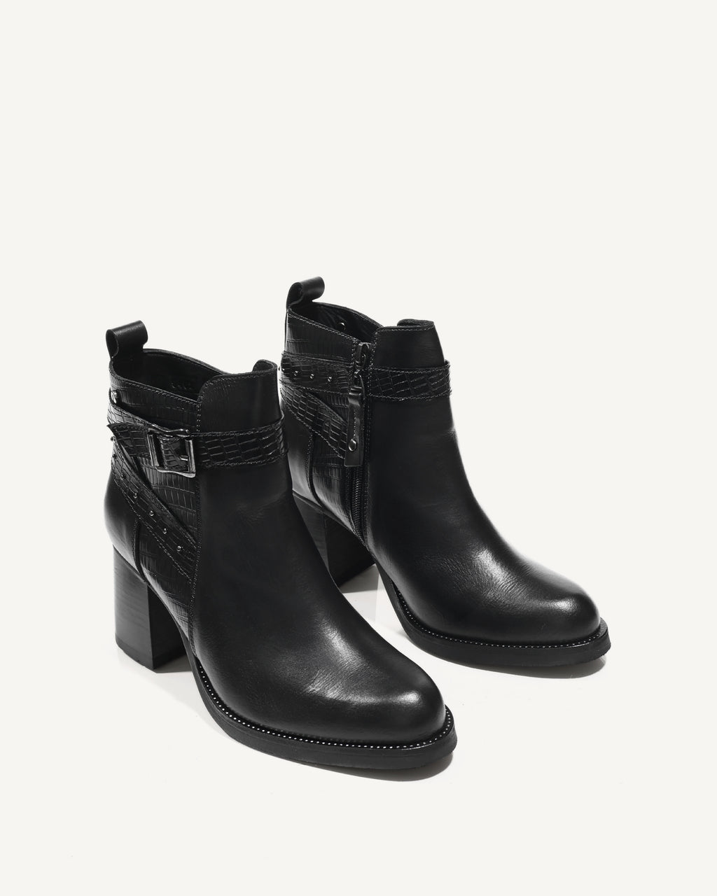 Botines en Cuero Victoria Negro - Antonina