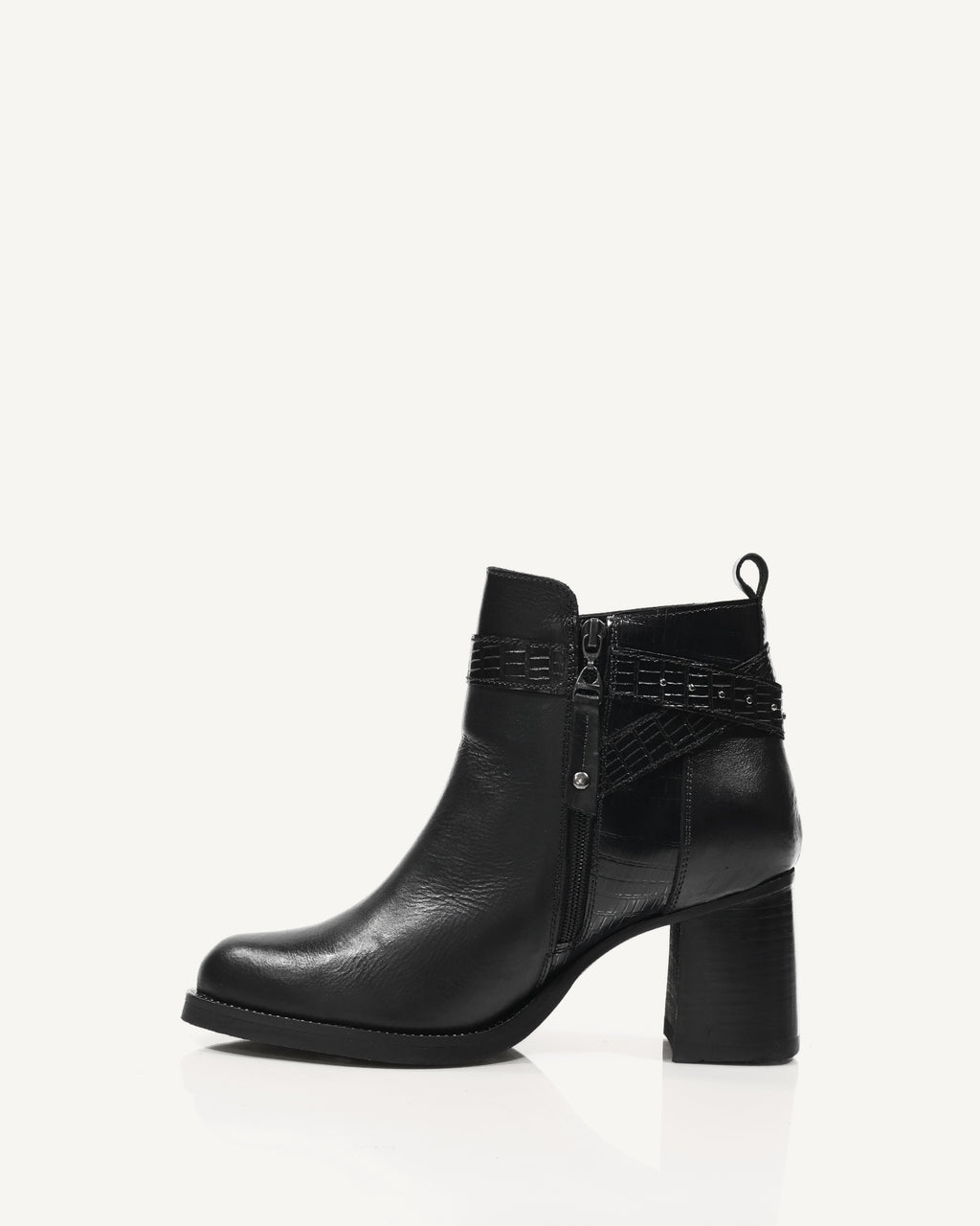 Botines en Cuero Victoria Negro - Antonina