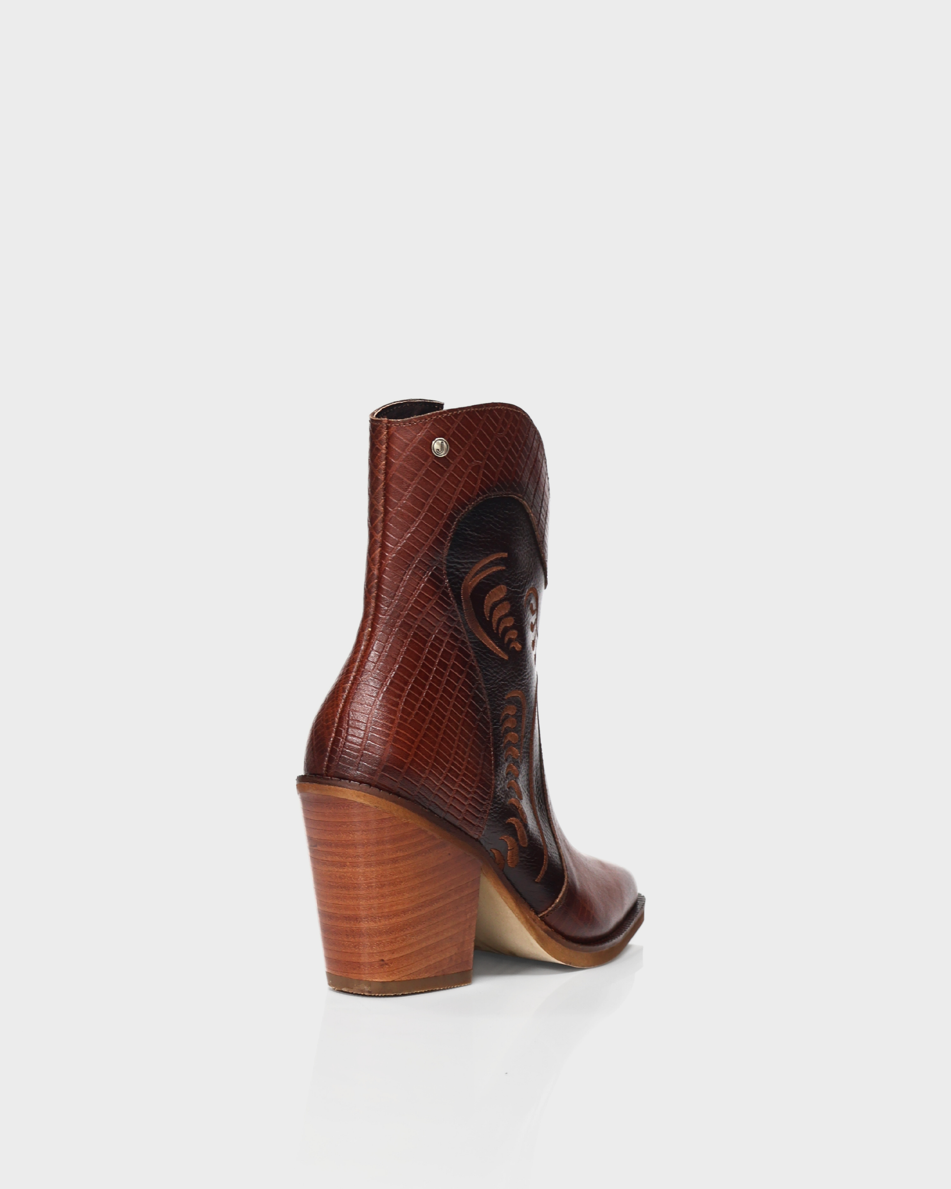 Botines Texanos en Cuero Villanueva Coñac