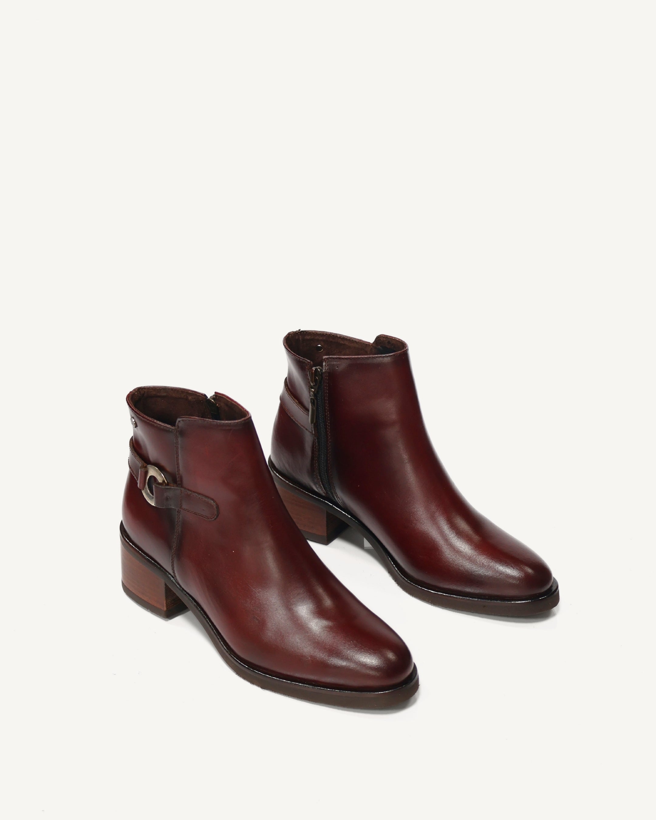 Botines en Cuero Vitto Vinotinto - Antonina