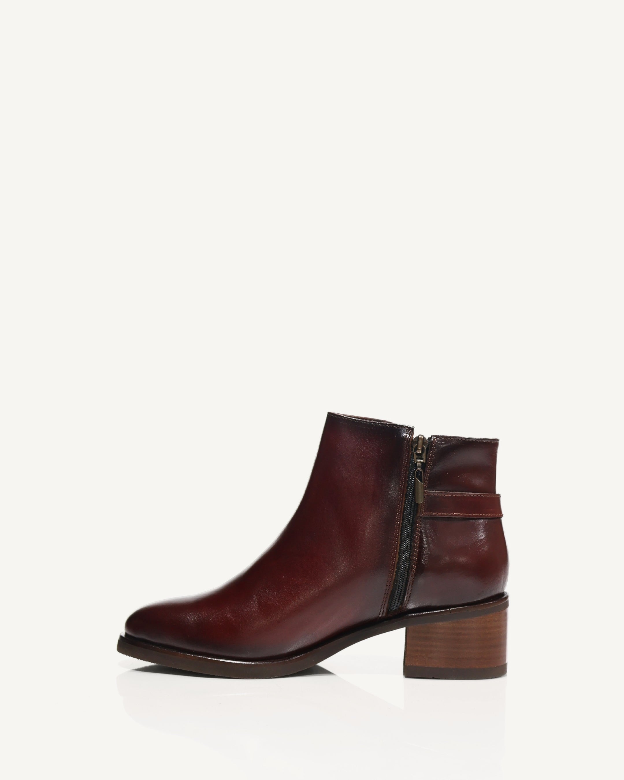 Botines en Cuero Vitto Vinotinto - Antonina