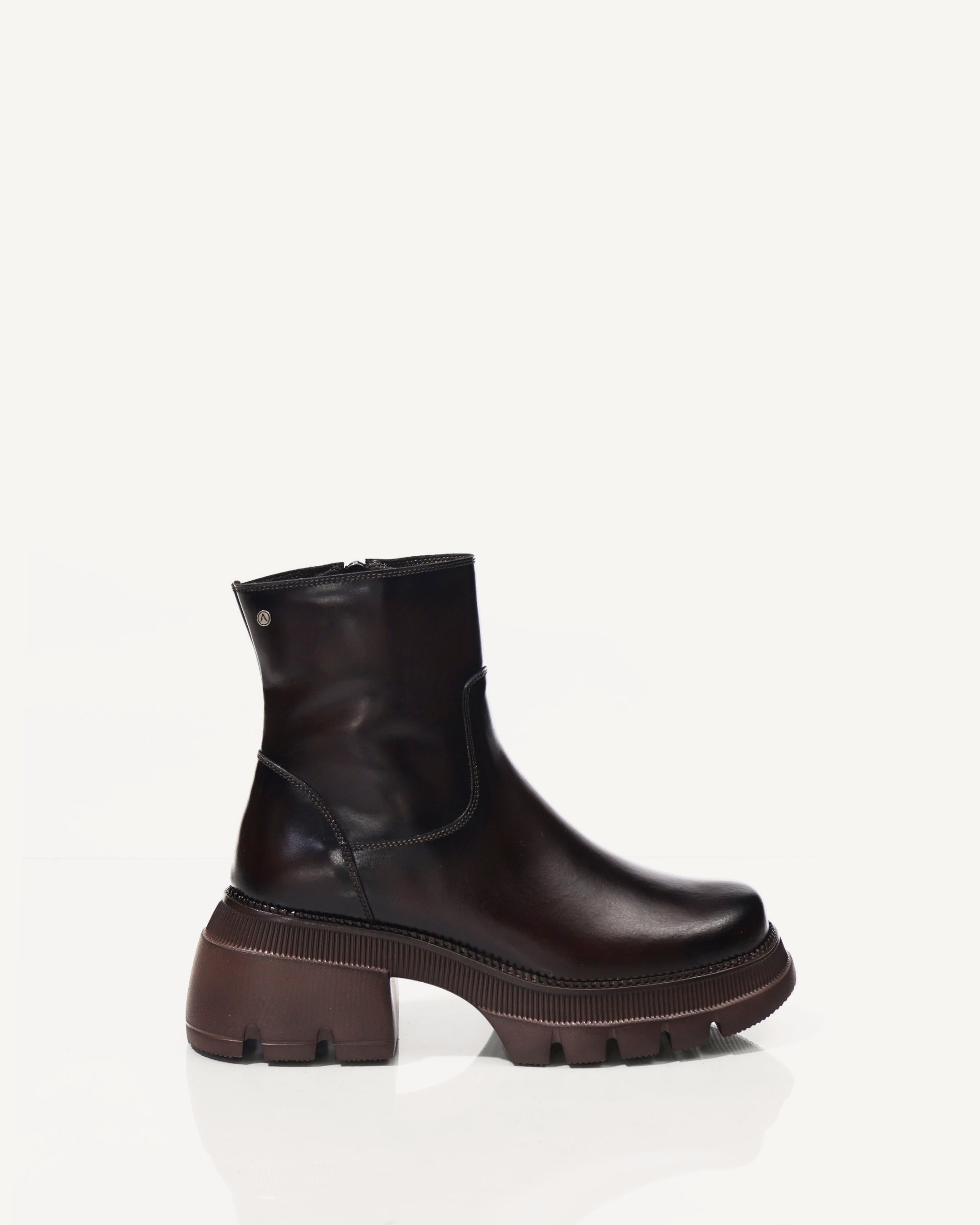 Botines en Cuero Gaby Chocolate