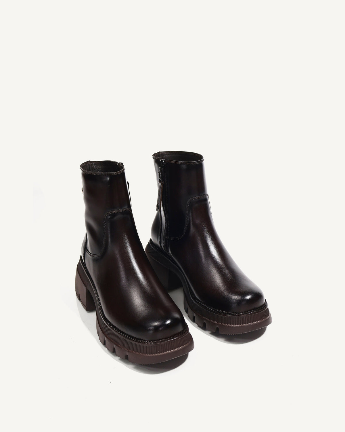 Botines en Cuero Gaby Chocolate