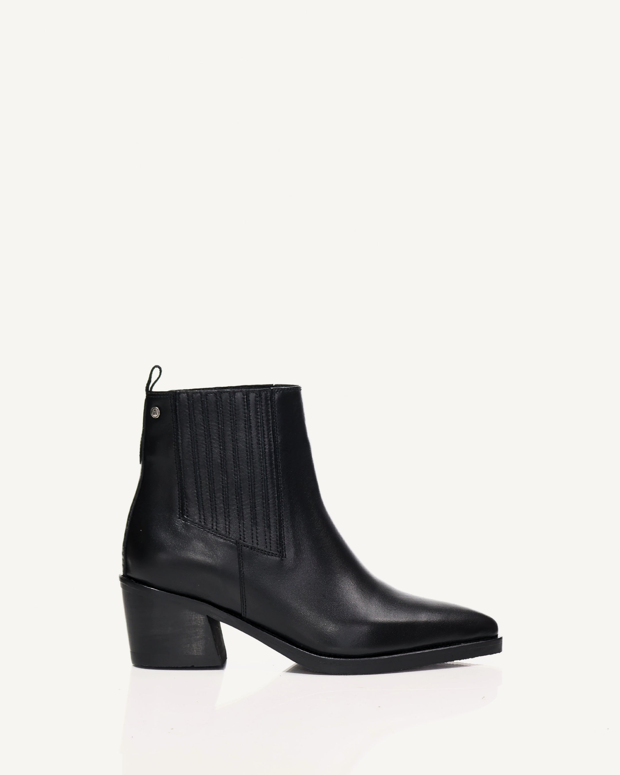 Botines en Cuero con Resorte Cubierto en Cuero Luna Negro - Antonina